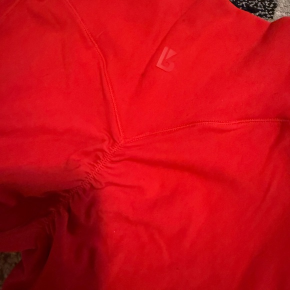 BuffBunny aggressive scrunch flare Leggings lipstick red - Picture 5 of 5